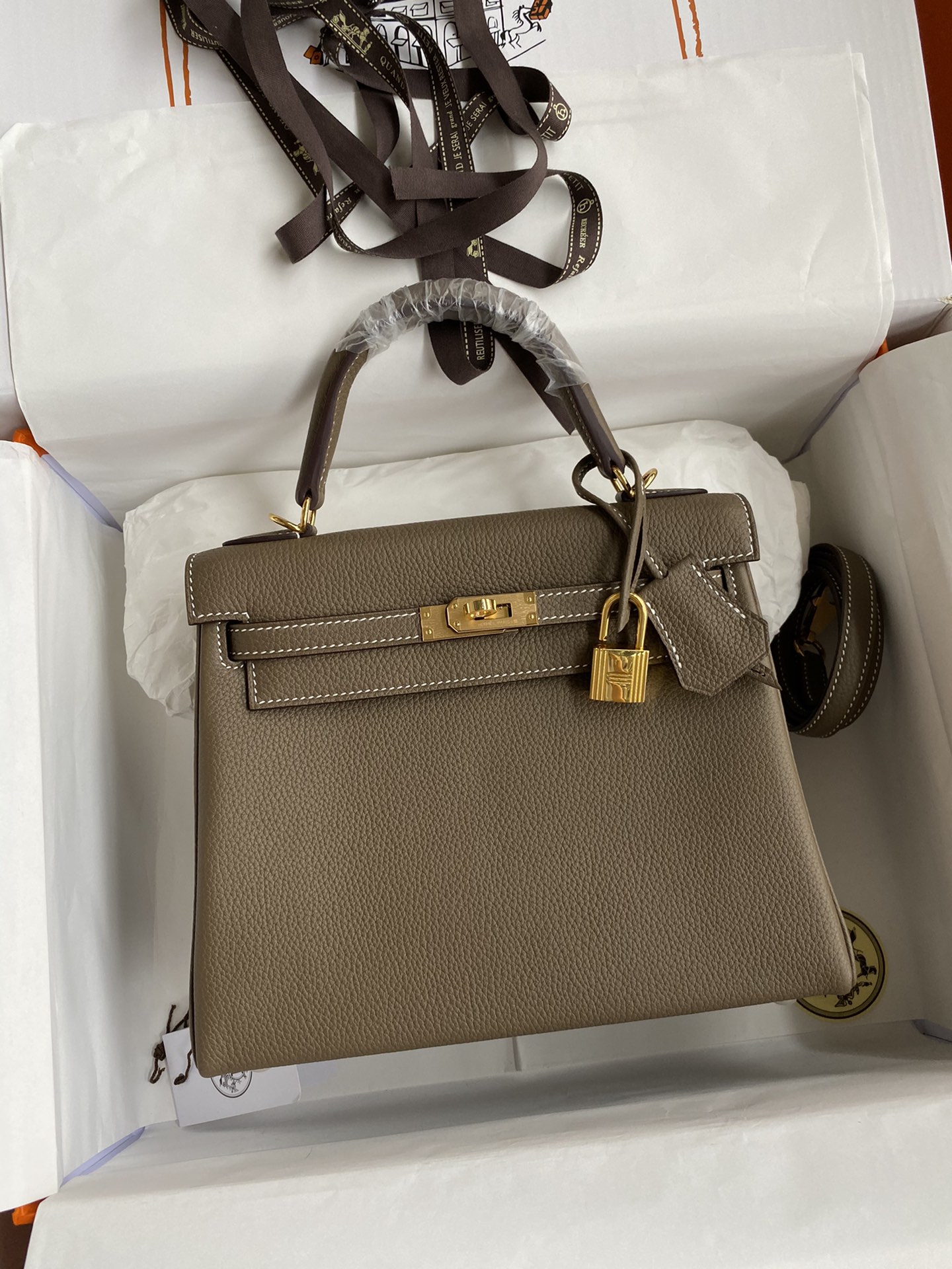 Hermes Kelly 25cm Handbag Shoulder Bag in Etoupe Togo Leather